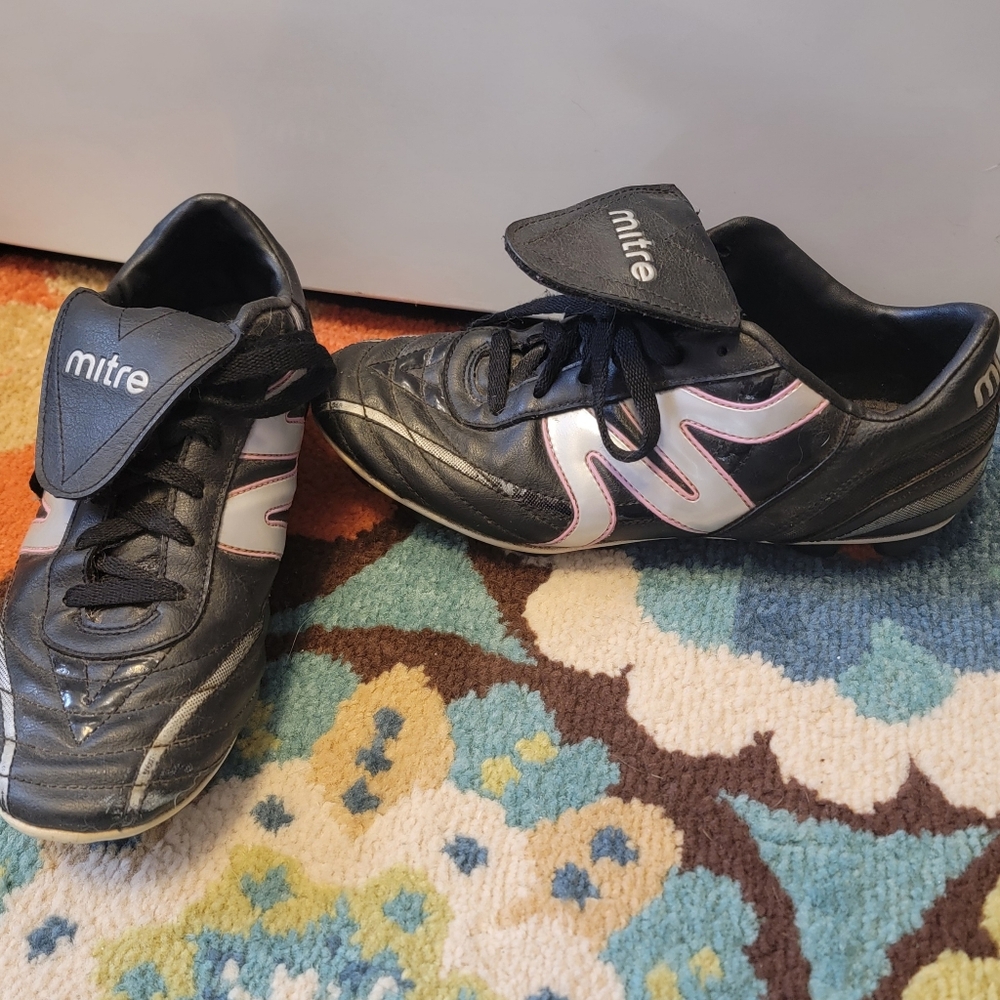 Mitre velcro overflap washable soccer sport cleat shoes
